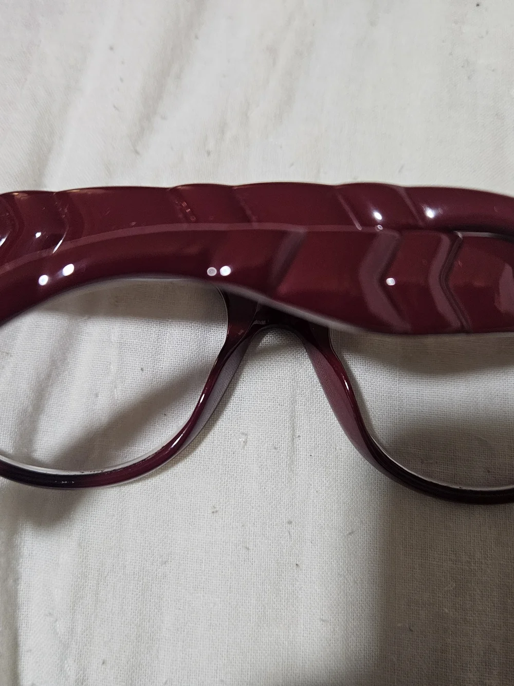 Gucci Women's Burgundy Cat-Eye Glasses